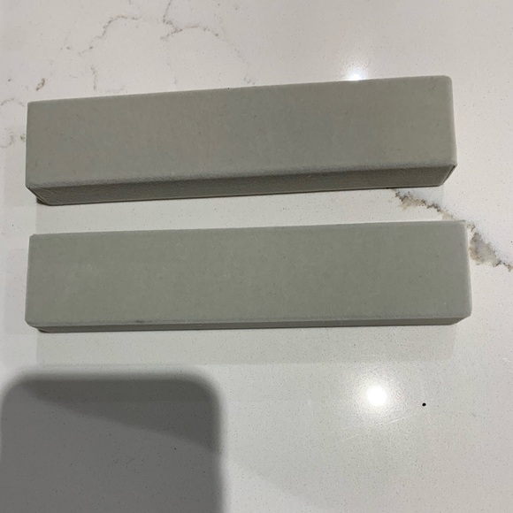 Felt necklace or bracelet tray - Picture 4 of 10